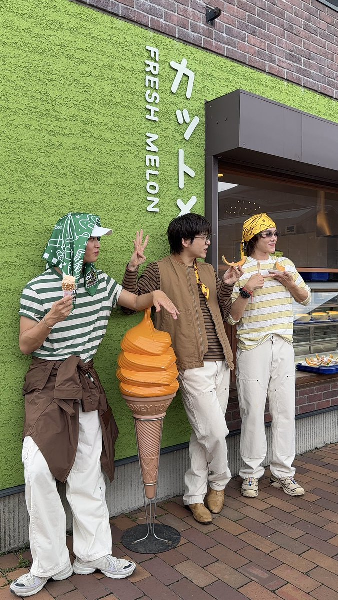 FJaru's tweet photo. อันนี้พรีเซ็นเตอร์ อยู่ครบนะคะ
เจมโฟ้ด(มือสกาย)สกายนานิ

GFSN OISHI JAPAN TRIP 
#OishixGFSNTrip2026 https://t.co/AKFj2dfJFy