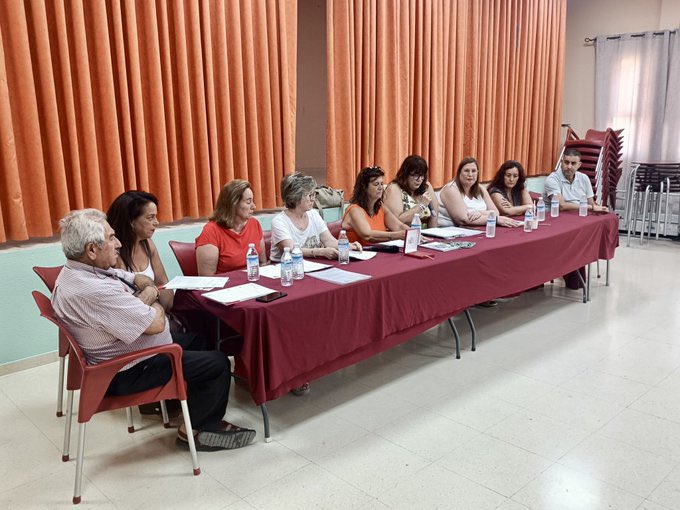 psoe_ct's tweet photo. 🌹 Damos la bienvenida a Rocío Bernal, que hoy ha tomado posesión como nueva vocal socialista en la Junta Municipal de Perín.

¡Bienvenida a la familia socialista! ❤️ Estamos convencidos de que harás un gran trabajo, siempre al lado de tus vecinos y vecinas. https://t.co/WulfZlWvz6