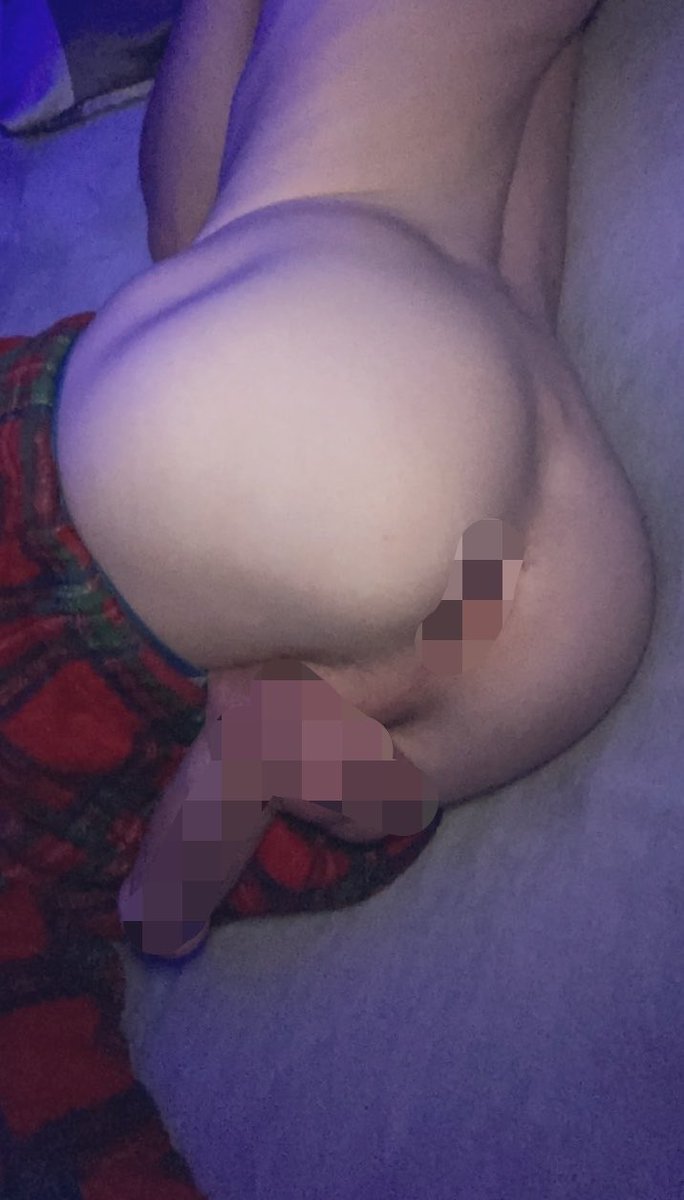 BreedingFemboys's tweet photo. Pleeease just one more time before we go to sleep? 💦🤤 #femboy #nsfw #gay https://t.co/Pq4DIG39gb