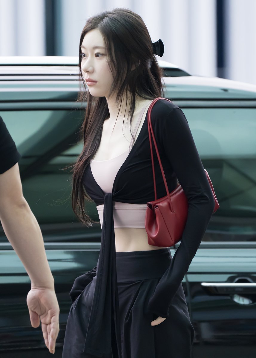 ITZY_PAN's tweet photo. 260710
#있지 #ITZY #채령 #CHAERYEONG https://t.co/hPawi3FZDL