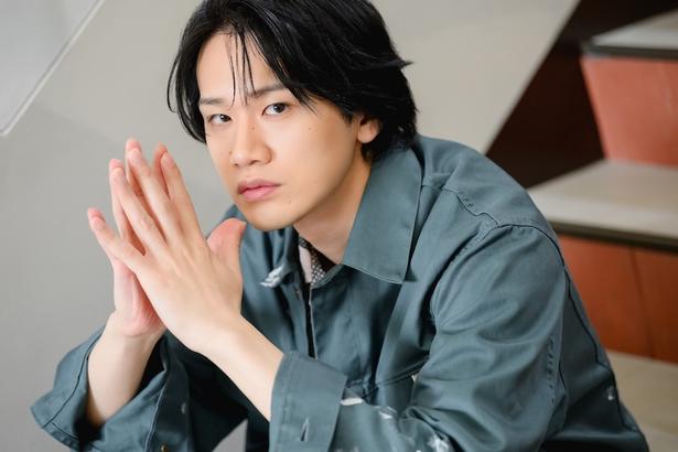 thetvjp's tweet photo. 数学教師の進路から
芝居にのめり込んだ #白柏寿大 が語る
「本当の自分を隠すために
役へ没入する心地よさ」

▼記事の続きはこちら📸写真多数
https://t.co/7t3sn0gF5S

#ラブ米
#まほステ https://t.co/CTKqvHwuVU