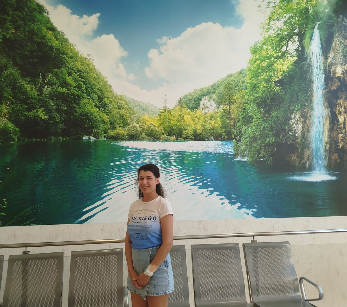 DhimanIglika's tweet photo. 🥰Лечението на Маринка продължава.
Макар и да не се чувства добре, тя е борец!
Предстои ѝ химиотерапия, след като свърши лъчелечението.
Огромни благодарности на @mmateva, която е основният дарител за лечението на Марина и чиято фирма винаги удвоява нейните дарения!
Дарете и вие🔽 https://t.co/BrEFevHNx2