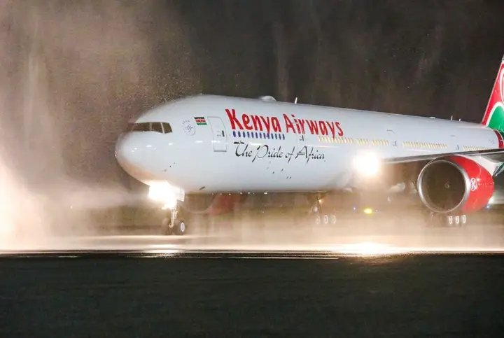 PlasignP's tweet photo. The big bird makes a stealthy comeback home after a 10-year absence.
KQ's largest aircraft, the 400-seater Boeing 777-300ER, has been away on lease to Turkish Airlines.
 It is Kenya's biggest thing that can fly.
It was leased out in 2016. https://t.co/jkdYqP9u5z