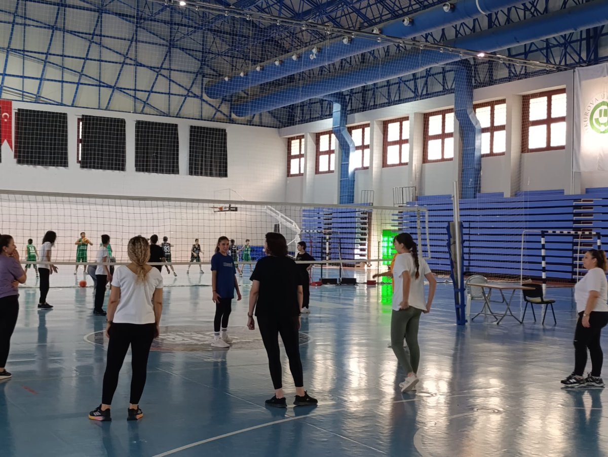 adanauoab's tweet photo. Ülkü Ocakları Genel Merkezimizin düzenlediği "İsmail Gaspıralı Yaz Gelişim Programı" doğrultusunda, İl Asena Birimimiz, Seyhan ve Yüreğir İlçe Asena Birimimiz #voleybol etkinliği gerçekleştirdi.

@ayyildirim1 https://t.co/Yepibjgb2i