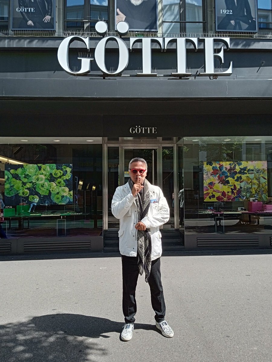EricShelly1's tweet photo. @mayrukcouture Hayat doğrularından vazgeçmeyenlere bazen ağır bedeller ödetir ama geriye hep karakter kalır•Yeni yaşınızda SAĞLIK HUZUR ve gönlünüzce bir ömür diliyorum•İyi ki Varsınız✨ https://t.co/rqnxcS94Xu