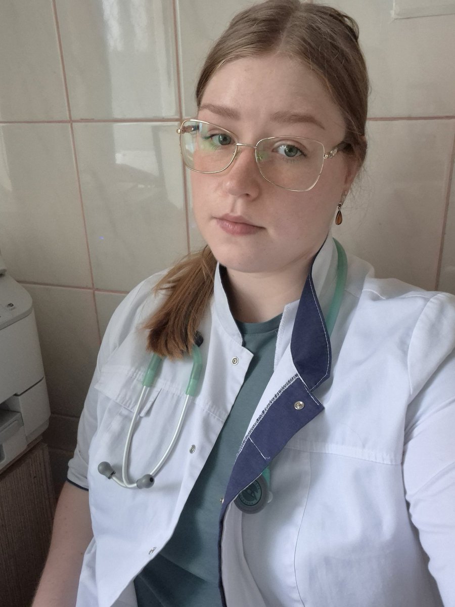 Wiesenklee's tweet photo. Сьогодні хочу вами черговий сільський лікар пані Арчибальдівна, і я збираю гривні на корча
https://t.co/54yqKwS5mj https://t.co/oCgfeiAU6k