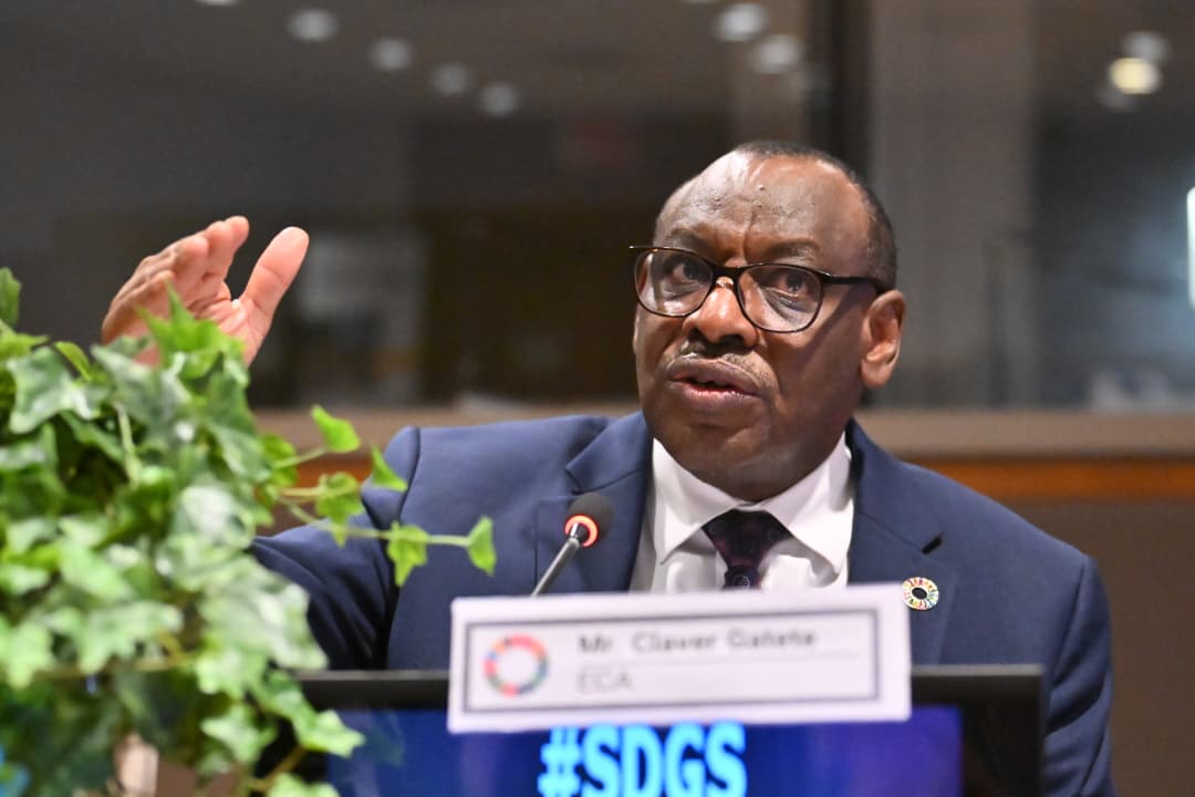 ECA_OFFICIAL's tweet photo. At the @UNDESA Global Policy Dialogue, ES @claverGatete stressed that sustainable cities start with people and a clear master plan. Water, sanitation, clean energy and private sector investment are key to building resilient cities that leave no one behind. #HLPF2026 https://t.co/3qniAg0Ccg