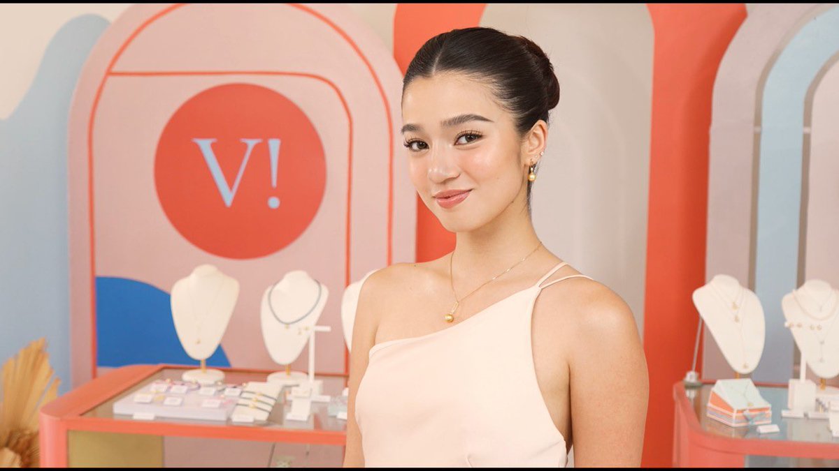 tangingreason's tweet photo. Belle Mariano x V! Jewelry | Video by Rax (2026) 

https://t.co/pxtO99OWID 

#BelleMariano @bellemariano02 https://t.co/JO0epUC7od