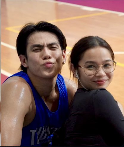 STAN_GIRLING's tweet photo. My girLie seems enjoying volleyball training. Ganyan nga langga! Keep on learning and improving! 🏐💪
Support ka namen palagi. 🩷🫶
#KoletteMadelo | #PatrickRamirez
@kolettemadelo @impatrickr https://t.co/ZsqZ13Oixf