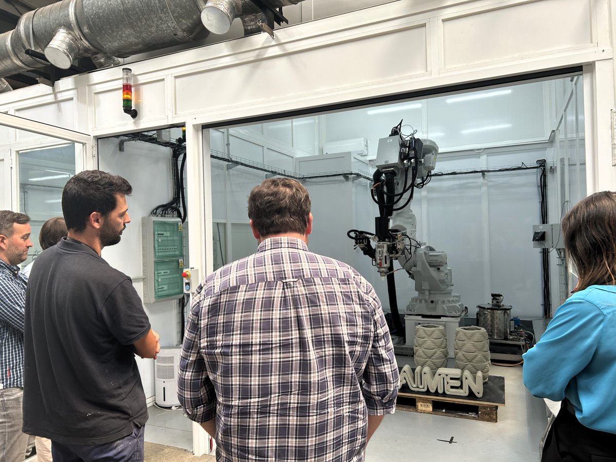 aimenct's tweet photo. 📌 Esta semana tuvimos el placer de recibir en nuestras instalaciones a Álvaro García y Carlos García, de #COLLOSA, empresa líder en el sector de la construcción con una fuerte orientación al cliente y gran apuesta por la diversificación e innovación.

➕https://t.co/demZxhO2BS https://t.co/7T1byUmV3Q