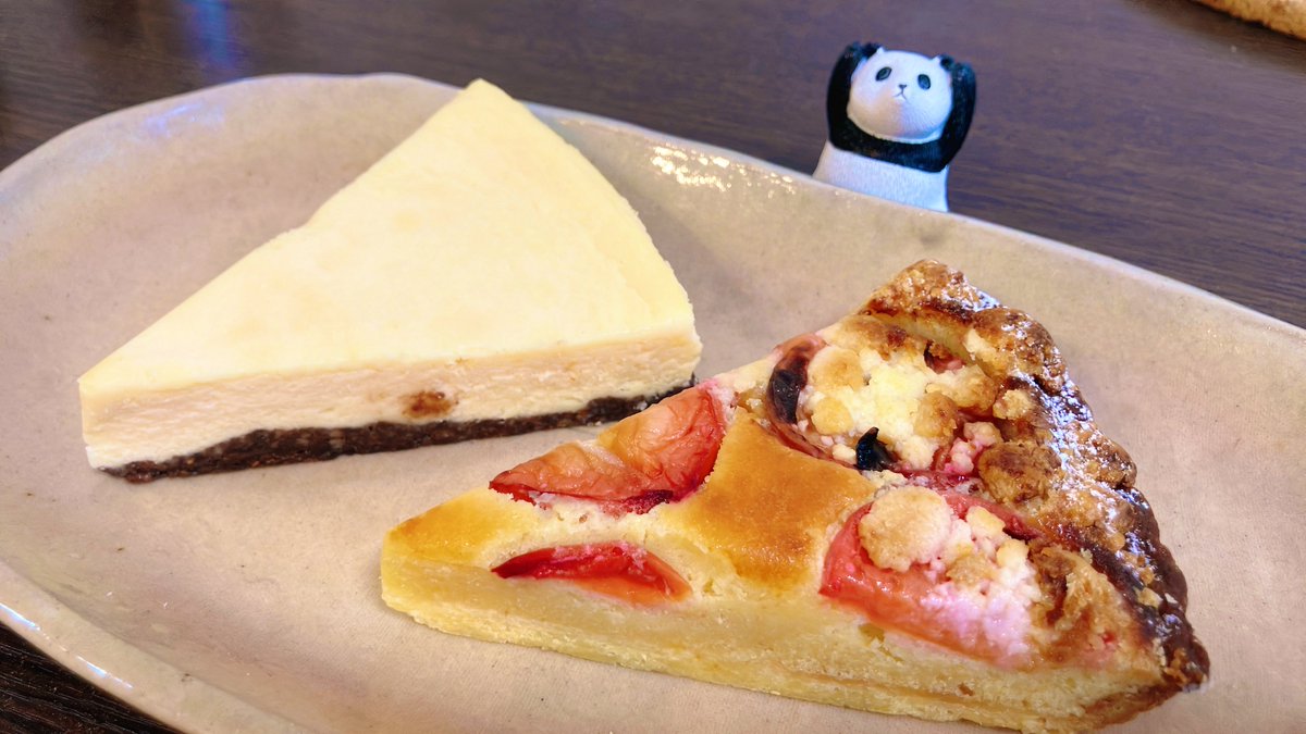 miichan96's tweet photo. ケーキ買うてきた🎂 https://t.co/pgMJnGQsPt