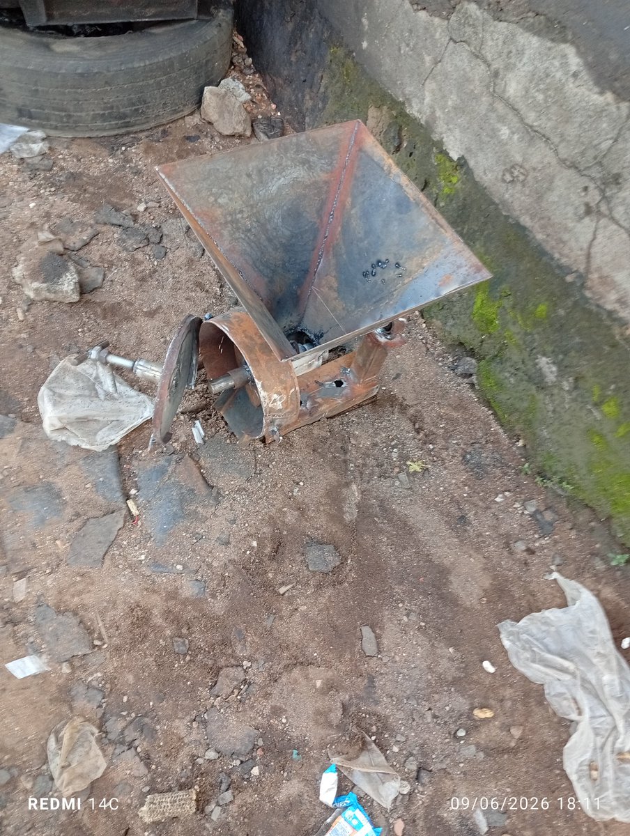 AdebolaSegun71's tweet photo. Good morning  all , Patronise me for quality service when it comes to metal fabrication. Your support means a lot. https://t.co/Jj7t2k9Xtm