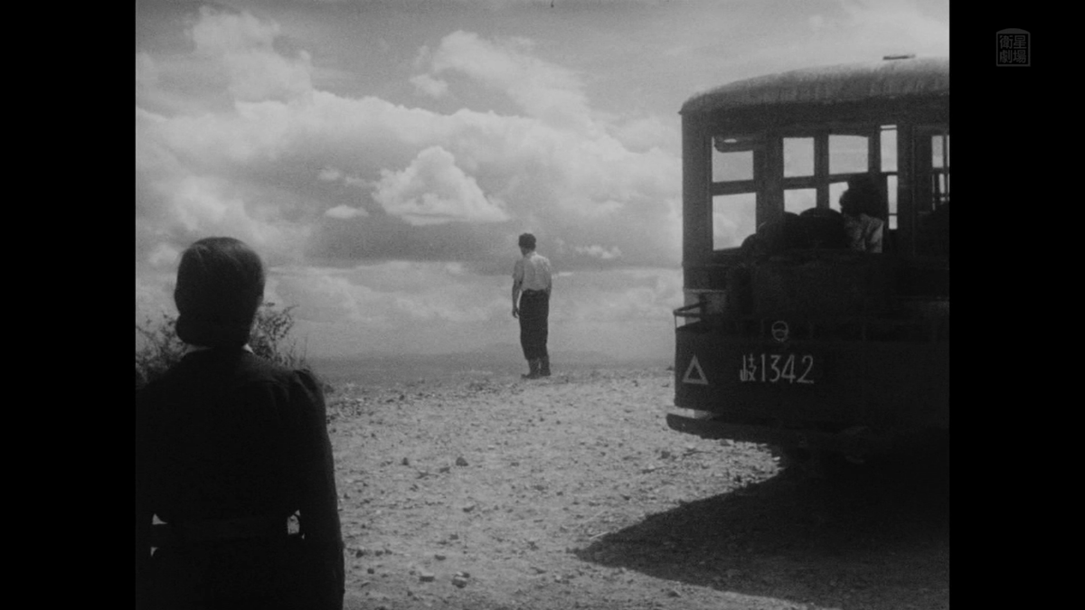 awz2142's tweet photo. “People like me and Ozu get films made by hard work, but Hiroshi Shimizu is a genius.”
Mizoguchi Kenji https://t.co/J5pKojzgSf