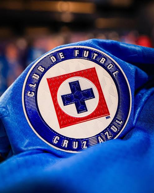 roberutokun's tweet photo. @UTDIMole My Team in Mexico bro Cruz Azul https://t.co/1mF3M5TdrM