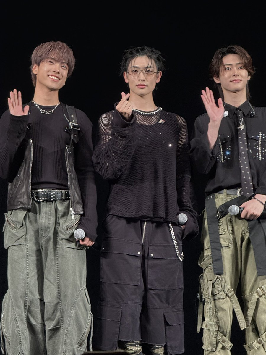chibiichaco's tweet photo. デジタルシングル「THE TIMES」
配信記念記者会見

#GENIC
#GENIC_TIMES #THETIMES
#西澤呈
#増子敦貴
#雨宮翔 https://t.co/qrwM8f0Yz8