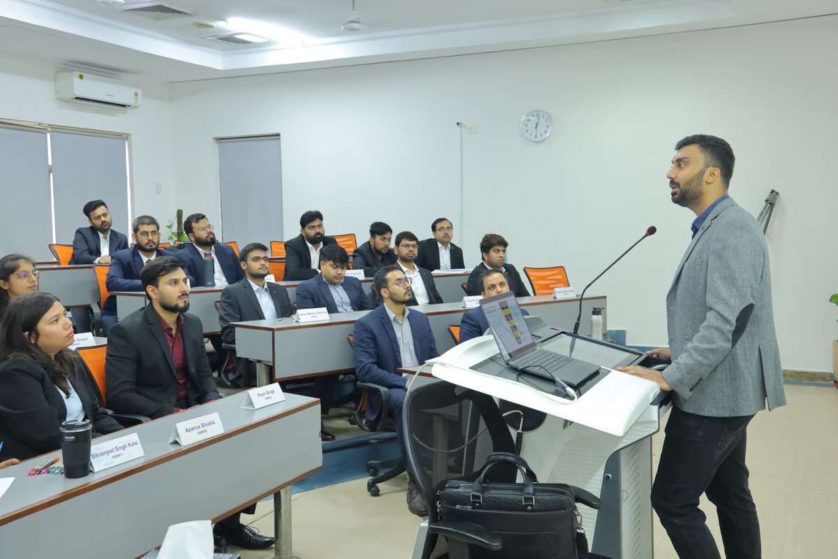MDIGurgaon's tweet photo. Product leadership is evolving from strategy to execution. The Executive Placement Committee at MDI hosted Kartik Bhanot, CTO, Americas at StatusNeo, for an insightful session with the PGDM (BM) batch on AI, prototyping, and the future of Product Management. #MDI #AI #PGDMBM https://t.co/CrcfRUZoYG