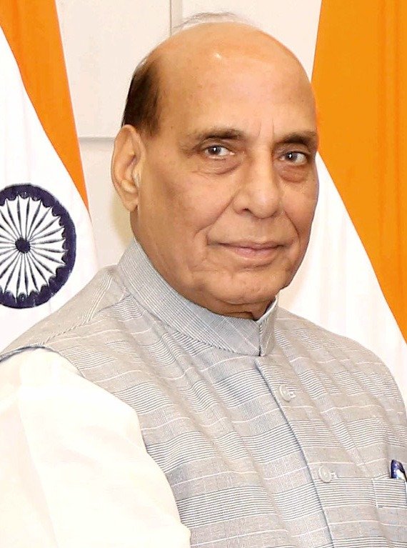ArunSao3's tweet photo. केंद्रीय रक्षा मंत्री आदरणीय श्री राजनाथ सिंह जी को जन्मदिन की हार्दिक बधाई एवं शुभकामनाएँ।

राष्ट्र की सुरक्षा और जनसेवा के प्रति आपका समर्पित नेतृत्व हम सभी के लिए प्रेरणास्रोत है। प्रभु श्री राम जी से प्रार्थना है कि आपको उत्तम स्वास्थ्य, दीर्घायु एवं निरंतर ऊर्जा प्रदान करें https://t.co/UxTk1yDkAc