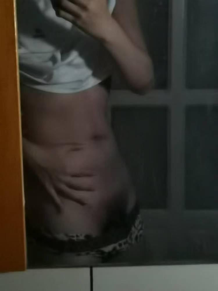 warframe757808's tweet photo. 小肚子软软的
谁要捏捏
#男大 #0m #肉壮 #gay https://t.co/4mogJFYU0A