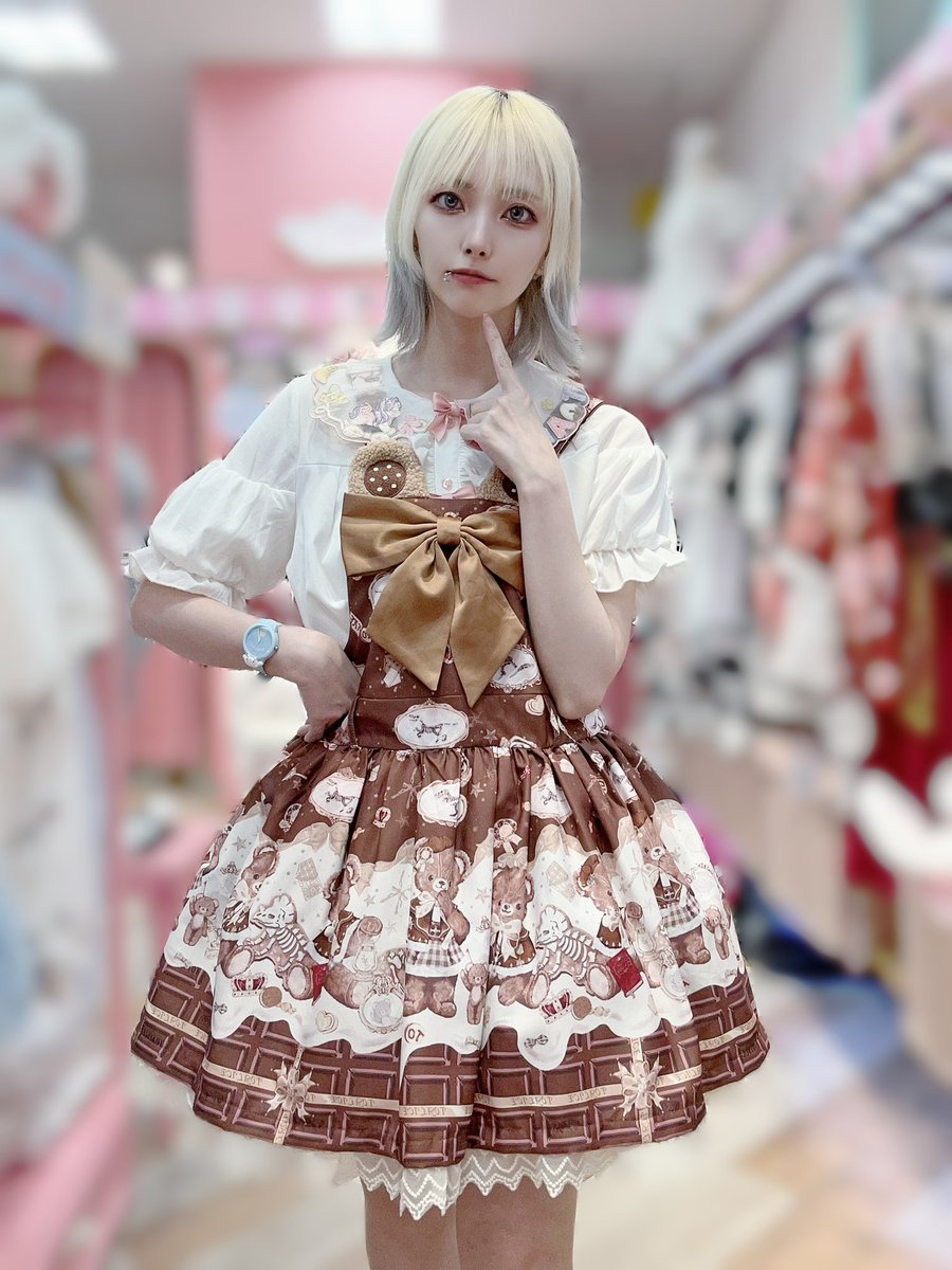 ToAlice_mao's tweet photo. ୨୧ #ToAlice池袋店 ୨୧ 

☀️Summer Sale☀️
2点ご購入で+10%OFF❣️
3点以上ご購入で+20%OFF❣️

🌟着用した物3点のお値段🌟
・ワンピース30%→50%
¥7777→¥5555
・ブラウス30%→50%
¥6160→¥4400
・サロペスカート30%→50%
¥7084→¥5060
(各S/M/Lサイズ)

#ToAlice  #ToAliceStaff https://t.co/1x1vqVuN3z