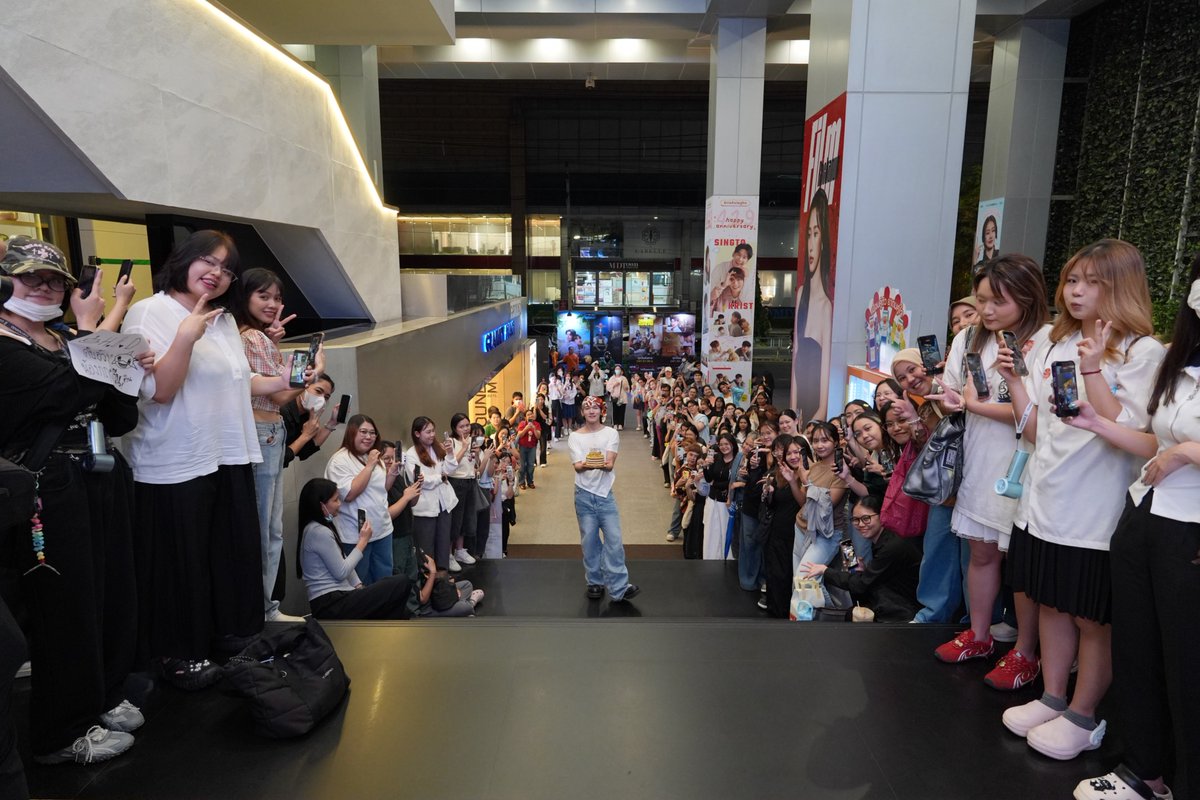 gnest_official's tweet photo. ขอบคุณทุกคนที่มาหากันนะค้าบ เติมความสุขให้ผมมากๆ ขอบคุณที่มาอยู่ในวันสำคัญของผมน้า ขอให้ทุกคนมีความสุขมากๆค้าบ🤍
From KRITTIN 💌🦈
#happyKRITTINday
#KRITTIN_PERSES
#PERES #PERSES_TH
#GNEST https://t.co/T8c0eFM6NE