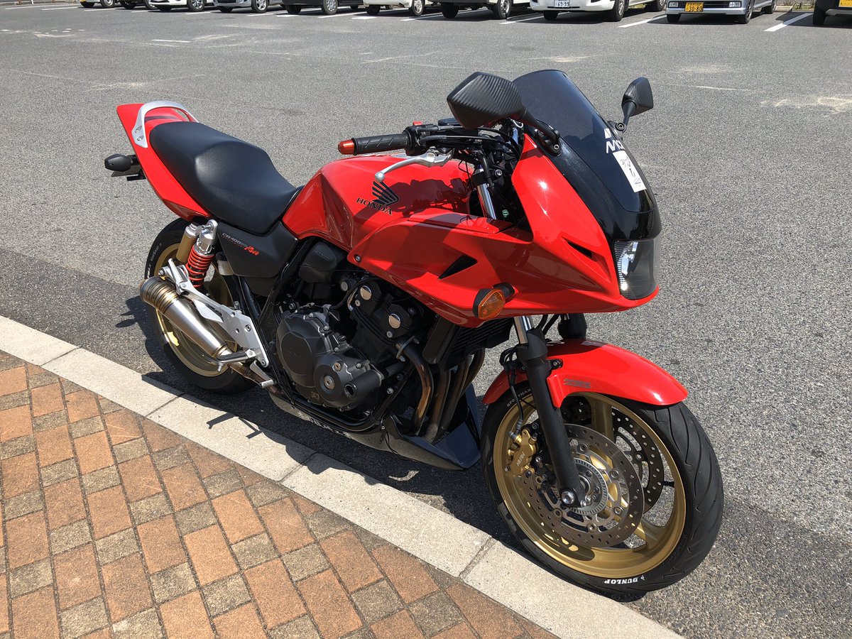 Gasly_BNR's tweet photo. 結局バイクは4気筒ネイキッドが一番 https://t.co/yaTDfvG2xJ