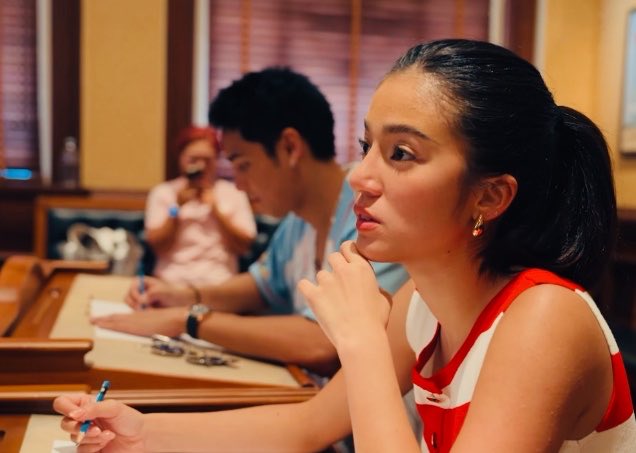 doughnbil's tweet photo. that one power couple at the back of the classroom hahaha

https://t.co/Jn75wqBDH0 https://t.co/slMOuxX09Y