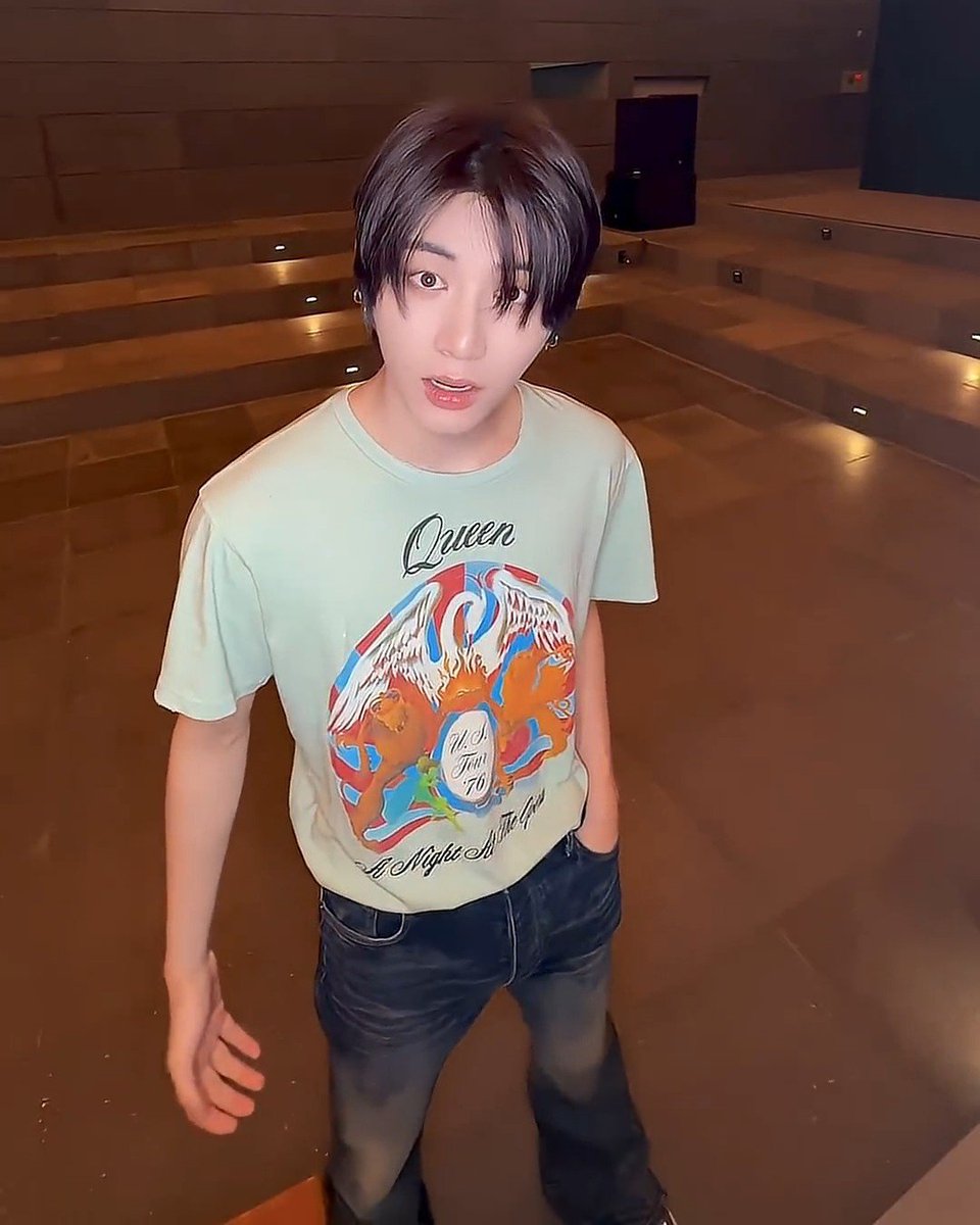 _tae_san's tweet photo. 감옥에!!!!서!!!!!!!!!!

                                               야 조용히해!!!!

............ https://t.co/yansgeBngF