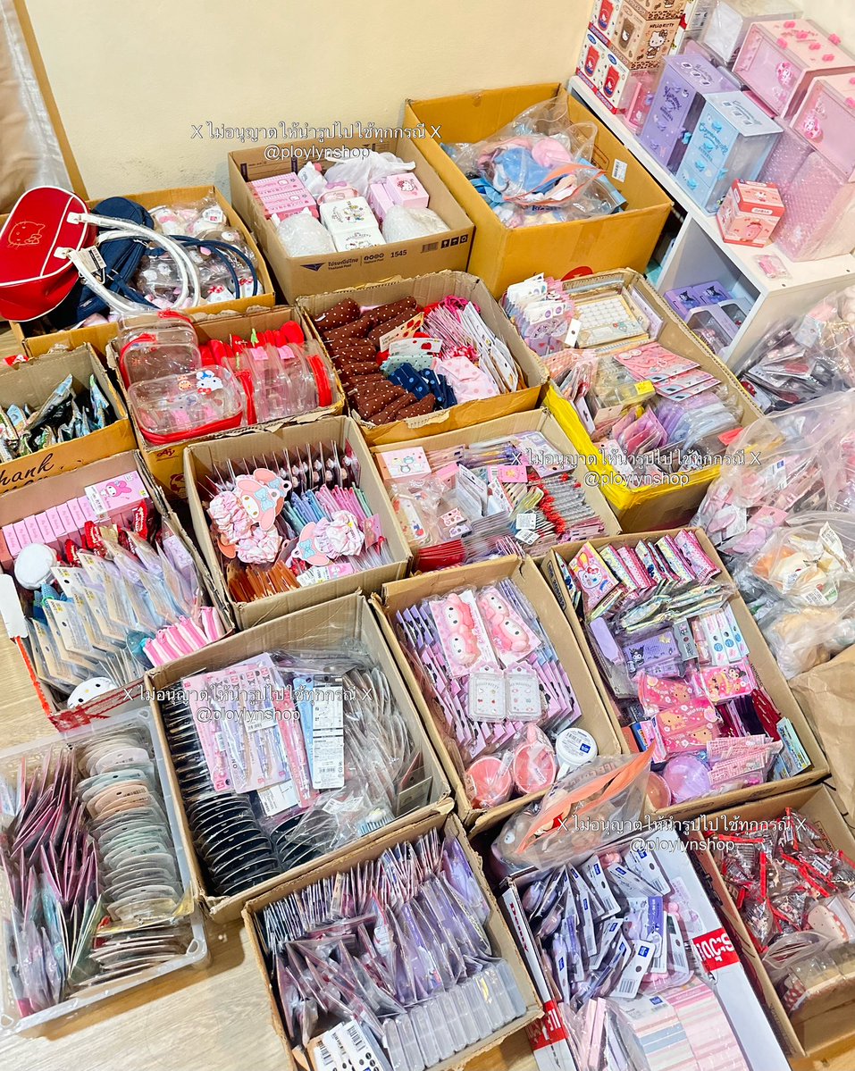 ploylynshop's tweet photo. Lot 42 มาแล้ว ของแท้ งานลิขสิทธิ์ล้วน 🇨🇳 🇯🇵 
** คนรีทวิต /ติดตาม รับส่วนลด 5฿ **
       ใช้ไทยช่วยไทยได้ทั้งร้าน (คนละครึ่ง)

  🚀 มีมากกว่าในรูป งานพร้อมส่งทุกชิ้น 
 F ใน dm เท่านั้น แคปให้ติดราคานะคะ
ค่าส่งเหมา 30฿ (ห่างไกล+20฿)
 
📸  ทยอยลงในเธรดค่ะ
#ตลาดนัดsanrio https://t.co/pQWa8LL5ct
