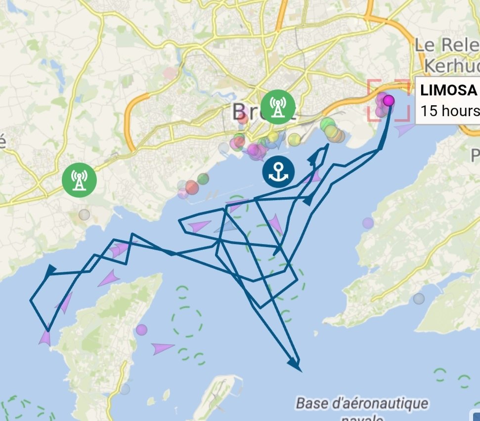 UltimBoat's tweet photo. #Ultime #MOD70 #Entraînement

Reprise des entraînements à bord de Limosa en rade Brest, hier, pour l'équipage d'Alexia Barrier. https://t.co/eQKaQh01zp
