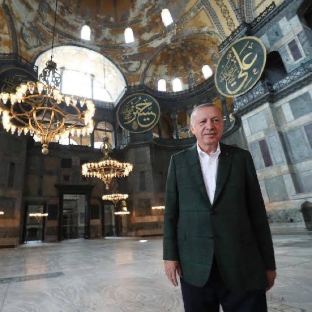 sevdaturkusev's tweet photo. Ayasofya Camii, 6 yıl önce bugün yeniden ibadete açıldı. 🤲🏻🤲🏻🤲🏻🇹🇷🇹🇷🇹🇷 https://t.co/SrveFrliTp