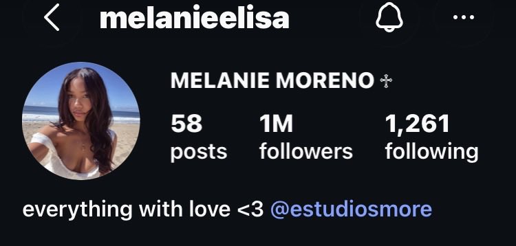 monecaution_'s tweet photo. trinity and melanie (as of right now) are the only two female islanders to hit one million followers! https://t.co/WmXTsxk2p2