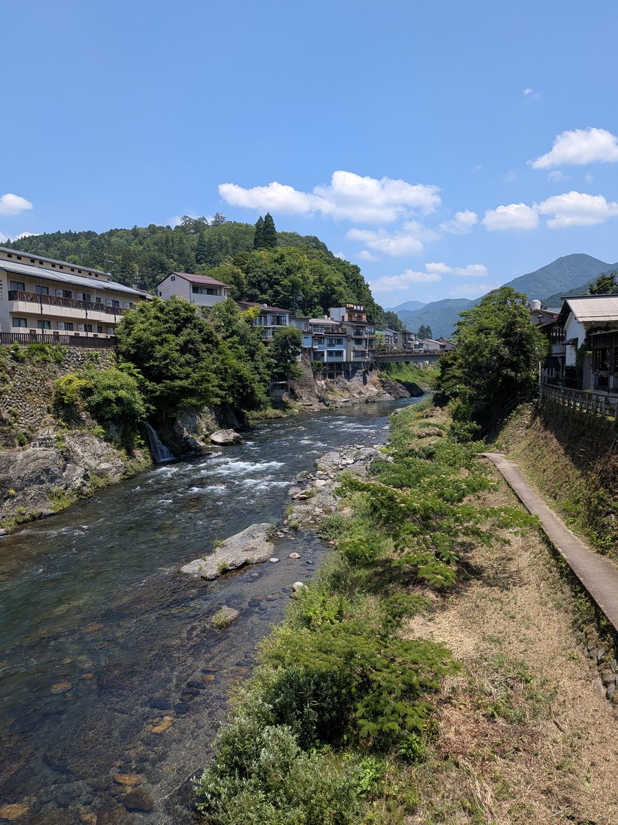 satsuki_waka's tweet photo. 郡上八幡へ https://t.co/QbEhOkOP1c