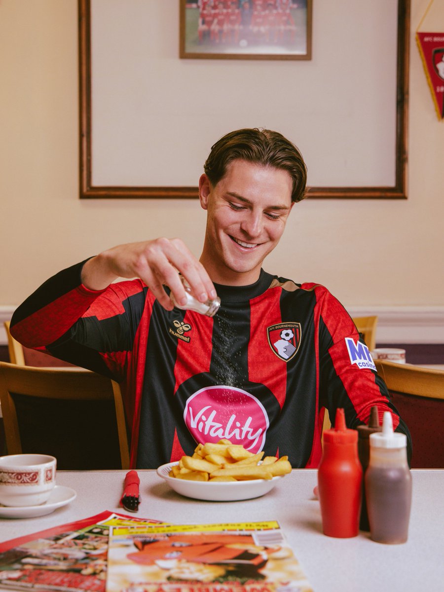afcbournemouth's tweet photo. JK22 x AS8 💫 https://t.co/dODEYU0b88