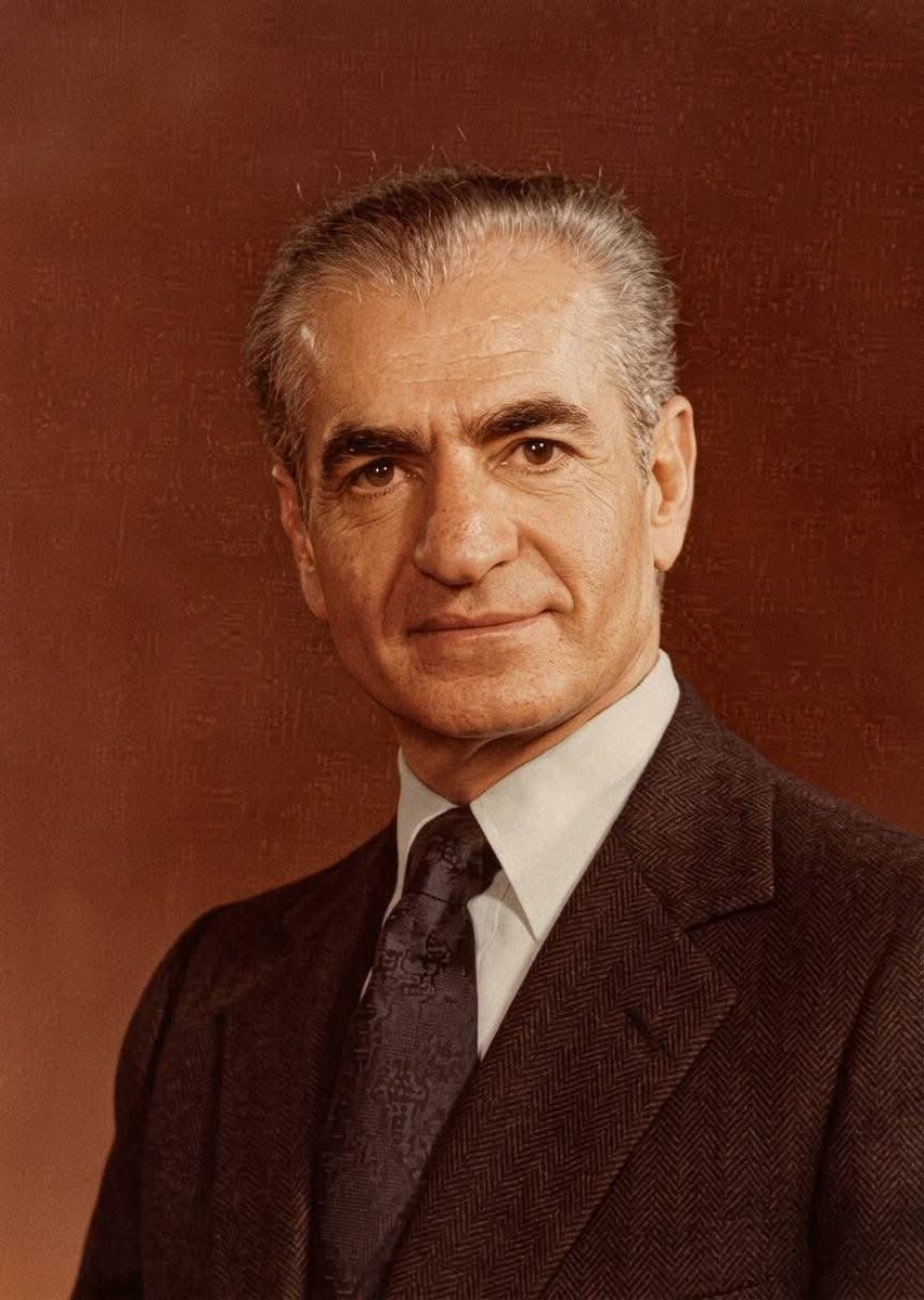 a_rezosam's tweet photo. پهلوی یعنی ایران
#جاويدشاه‌ https://t.co/J3rWTNptXG