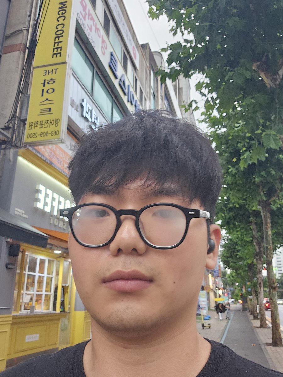 do00_0218's tweet photo. 어디로 가야하나요 https://t.co/taAds3b5Bo