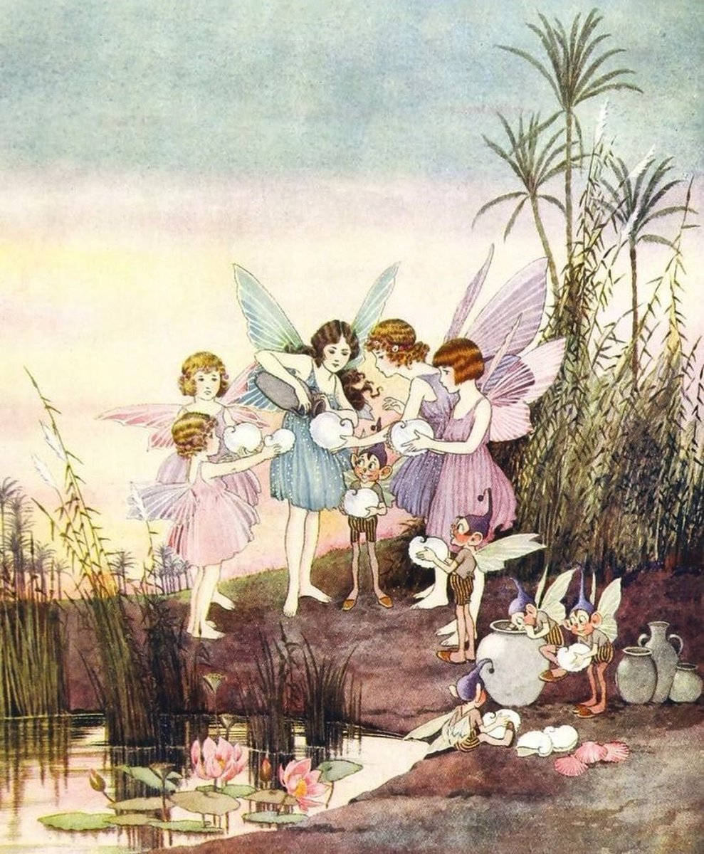 CarlyanneMcCon1's tweet photo. Happy #FairyFriday 🙋‍♀️💜🕊
Stay cool 

Art by Ida Rentoul Outhwaite https://t.co/f8Ghf8kCO6