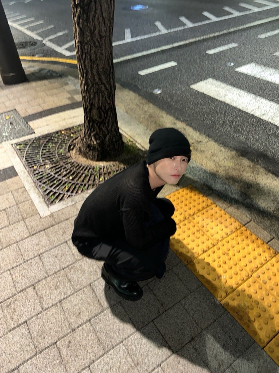 inseong_latte's tweet photo. https://t.co/Ez4Vehj1FI