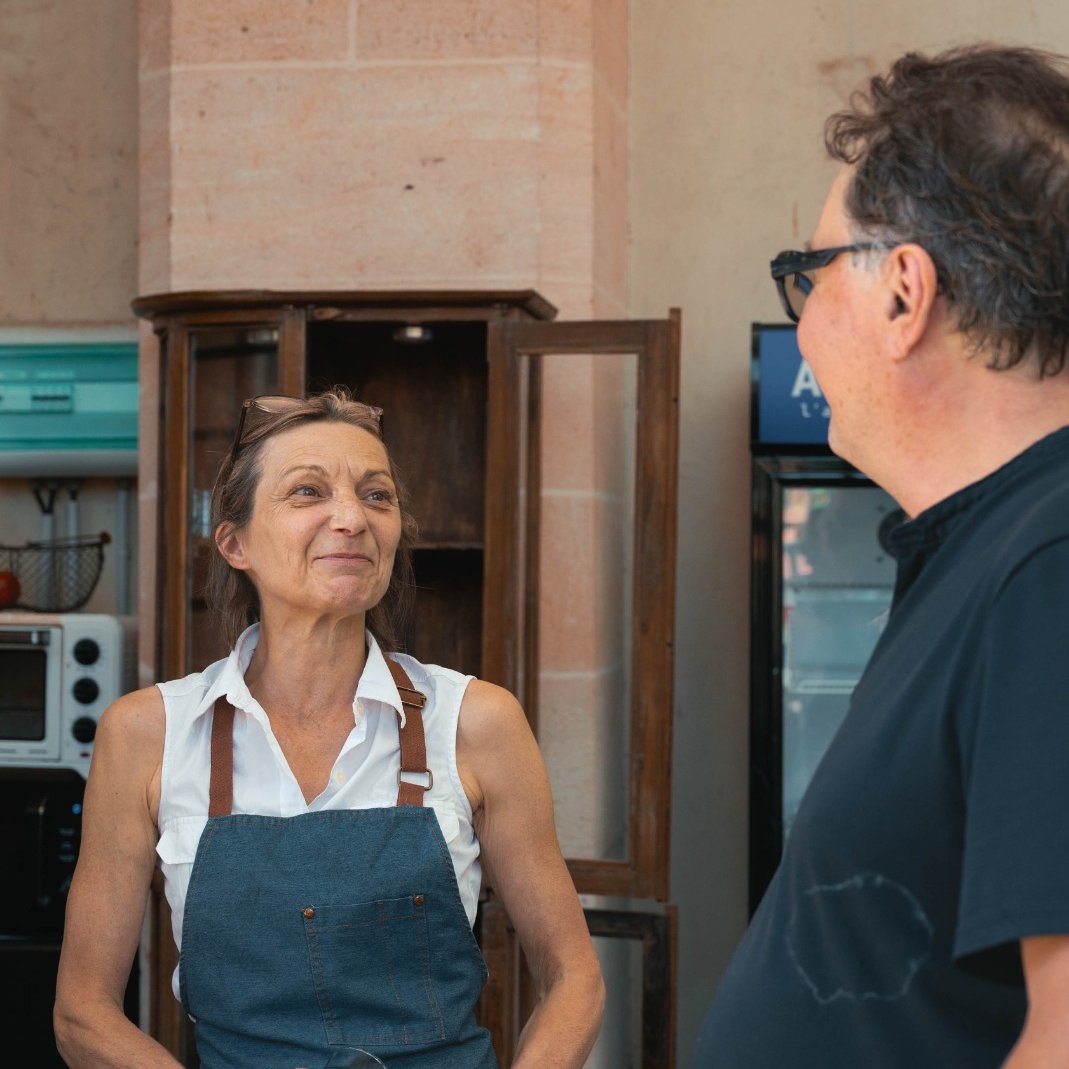 CaenOfficiel's tweet photo. 🌳Direction l'Orangerie du Jardin des Plantes de #CAEN, transformée en café-restaurant éphémère jusqu'au 30/09 !
Annie et Eric Delaunay vous proposent boissons chaudes et fraîches, douceurs et petits plats salés.
🕚 De 11h à 18h, sauf le mardi
📅 Jusqu'au 30/09
📷 M.Bouvier https://t.co/rI5UlnaUQ8
