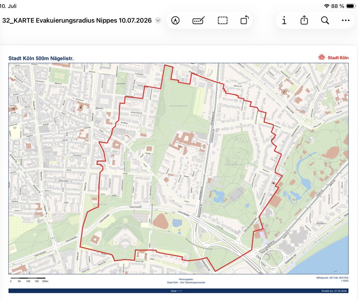 Koelntouri's tweet photo. 10-Zentner-Weltkriegsbombe in Köln-Nippes gefunden, die noch heute (10.07.) entschärft werden muss. https://t.co/akmlMcjTv4