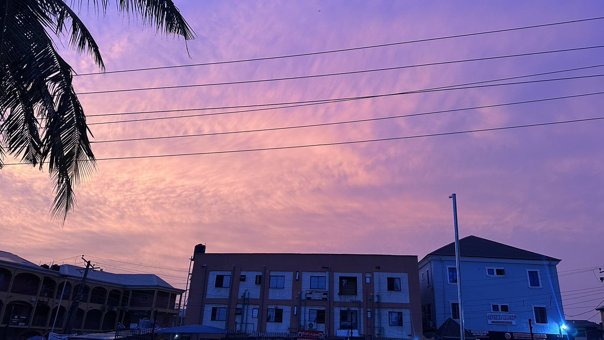 mrtosinolomu's tweet photo. “Summer in Lagos”
    July ‘26

photo by me 📸
#ShotoniPhone https://t.co/AMcNbJ1hWD