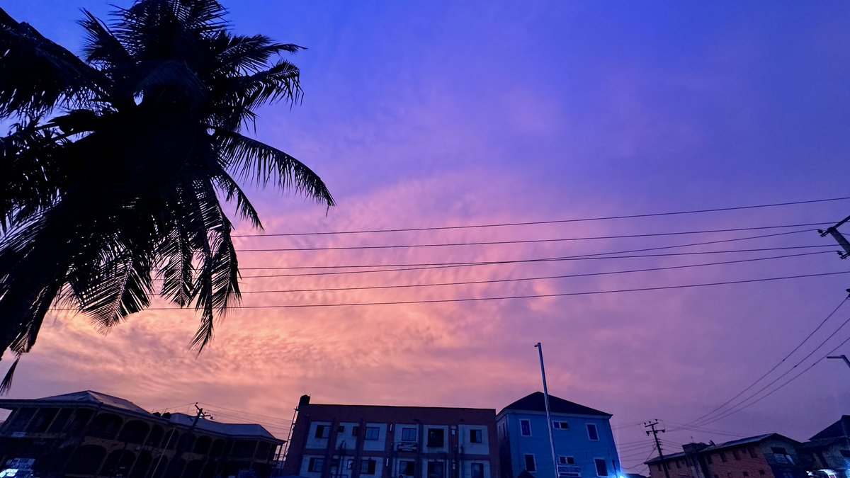 mrtosinolomu's tweet photo. “Summer in Lagos”
    July ‘26

photo by me 📸
#ShotoniPhone https://t.co/AMcNbJ1hWD