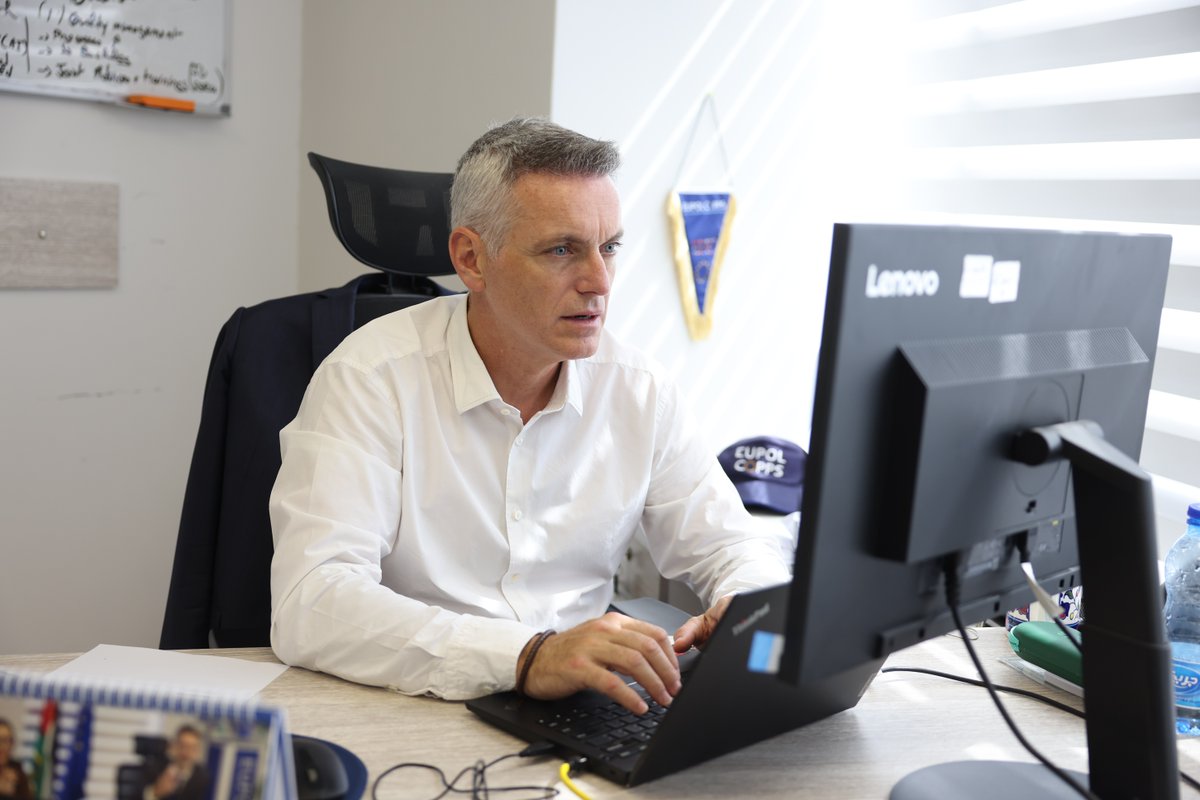 Eupolcopps's tweet photo. Gregory Vinot, @Eupolcopps new Head of Operations from 🇫🇷🇪🇺 built his career around☮️&amp; security &amp;⚖️ rule of law.  @Eupolcopps, he brings decades of experience &amp; strong belief that cooperation is key to building safer future for 🇵🇸 &amp; region. Read more👉 https://t.co/r7baVxXo0d https://t.co/ktUSUo6JxQ