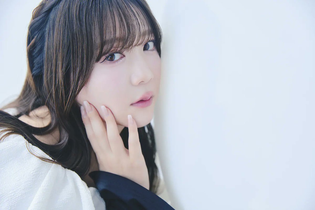 realsound_b's tweet photo. 【フォロー＆RPで #プレゼント！】

꙳✧˖°⌖꙳——————————————
#伊藤彩沙 サイン入りポラロイド 1名様
　—————————————˖°⌖꙳✧˖°

🪄写真集『#アヤサージュ』インタビュー🪄 https://t.co/gyHhYRpBy4