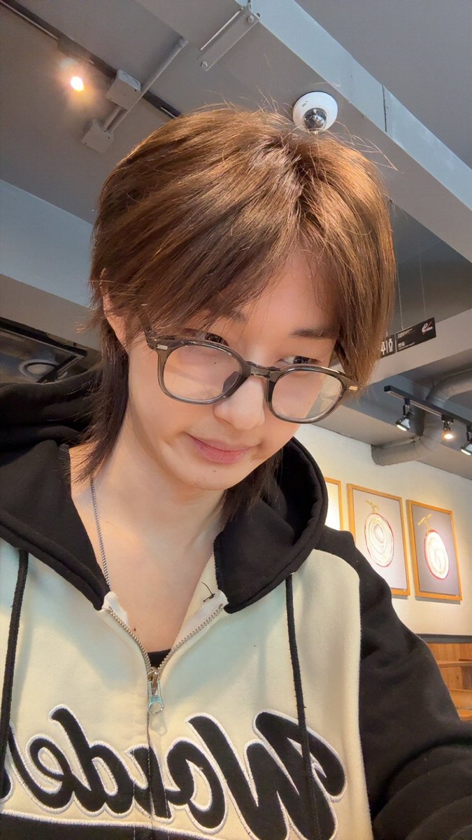 keitxen's tweet photo. 대학생콤있어요 https://t.co/8g0q5mstts