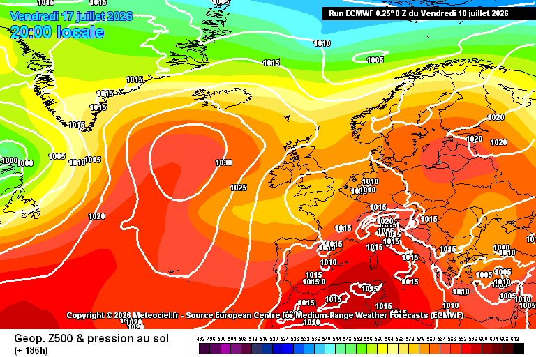 ExtremeMeteo's tweet photo. Sortie de crise très poussive modélisée la semaine prochaine avec même une canicule se terminant possiblement de plus en plus tard. Le sud/sud-est d'ailleurs, pourrait ne même pas en sortir du tout à l'horizon de 7 jours. 

Ce qui est inquiétant sur plusieurs modélisations c'est cette possibilité de renvoyer une goutte froide au large du Portugal pour la semaine suivante. AIFS et ECMWF sont enclins à cela, UKMO à l'échéance maximale de 168 h reste très chaud. GEM garde cette anomalie vers l'ouest du pays ce qui tend à garder le sud sous la canicule. 

Les modèles ensemblistes matérialisent la baisse très progressive.

Difficile d'y voir clair aujourd'hui mais je reste très méfiant sur l'idée d'une "pleine sortie de crise". Au final, cela donne aussi pas mal d'incertitudes sur les contours d'une dégradation orageuse. En gros, on n'y voit pas plus clair qu'il y a 24 h.