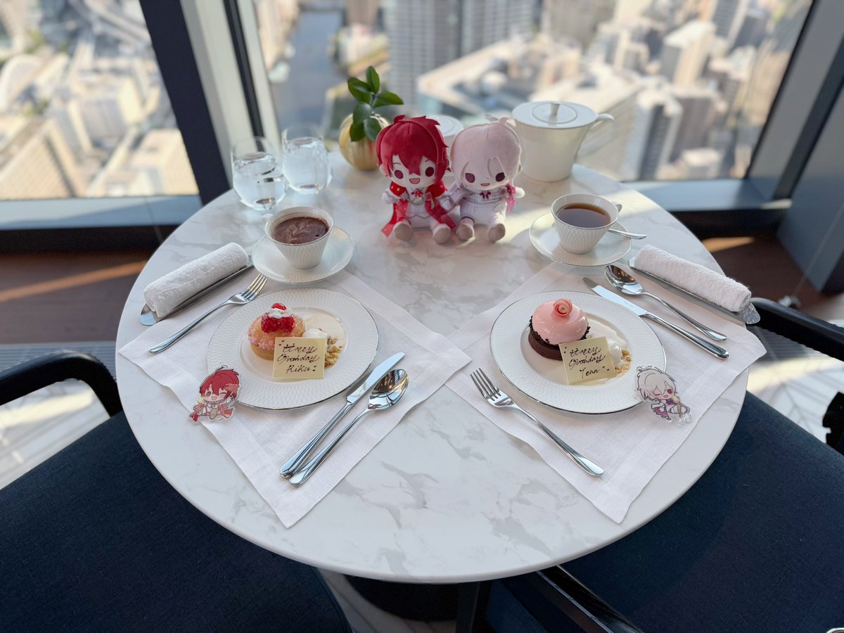 ohisamariku's tweet photo. フェアモント東京さんで当日祝い ♡ https://t.co/QEHWNVAdAx