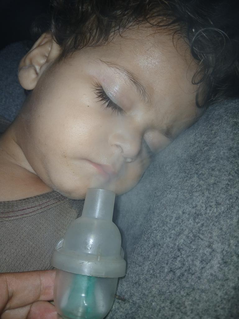 BnatQamar's tweet photo. My little one is still suffering; I'm afraid I'll lose him. I wish you could understand what he's going through. I need to buy the medicine. Please contribute, donate, and share https://t.co/X7hxIvBtsm https://t.co/Z2q5eMTMMj