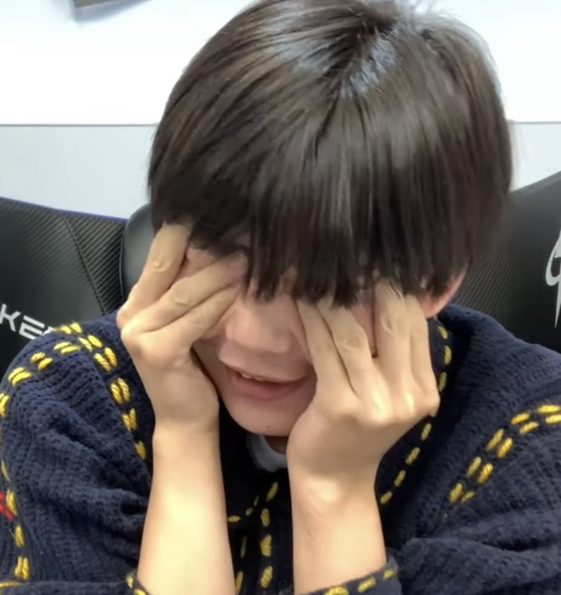 moimoi_0606's tweet photo. 全滅という現実に
仕事のやる気を全て失ったので
半有給当日取得で
スイーツ食べ放題に1人参戦🍰😛

さぁ、さぁ、さぁ、、
これから帰宅するとして
何度も何度もコーレス動画を見て
必死に練習している娘👧🏻🩷に
どうやって伝えようか…🫠
#なにわ男子_ND5 https://t.co/3cPhzexVxB