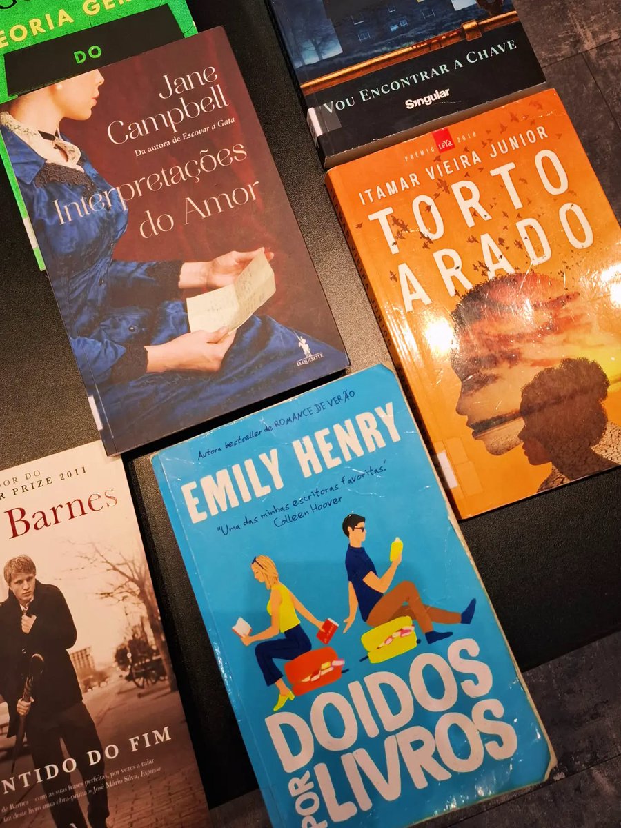 BiblioMunLeiria's tweet photo. 📚✈️ Viajando na leitura 📖✨
📍 Átrio
#sugestãoleitura #bmalv #bibliotecaleiria https://t.co/m4lUew15ia