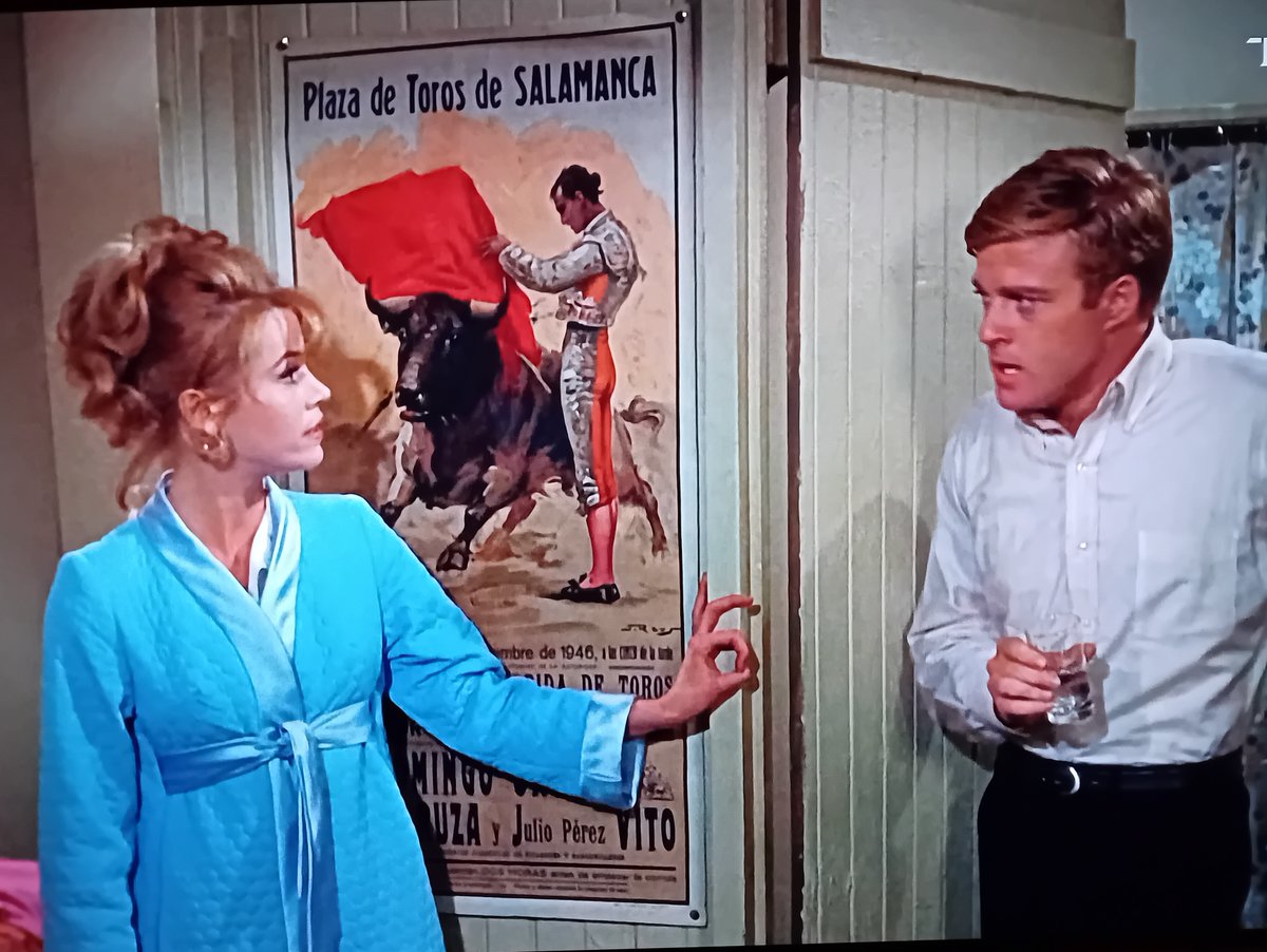 Elpaseillo_ed's tweet photo. Hoy, toros en Salamanca: Domingo Ortega, Arruza, el Vito, Jane Fonda y Robert Redford. 
«Descalzos por el parque», 1967. https://t.co/rOEqJV4ybr